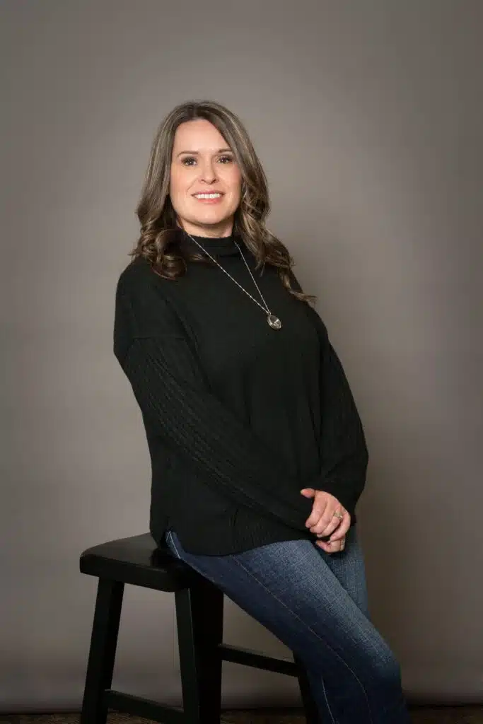 Jen, dental assistant